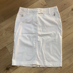 Airfield pencil skirt white